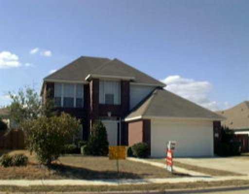 1703 Greening Way exterior before renovation